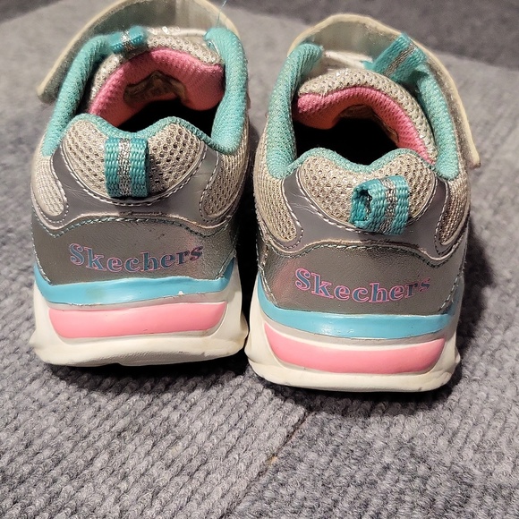 Girls sneakers - Picture 3 of 5